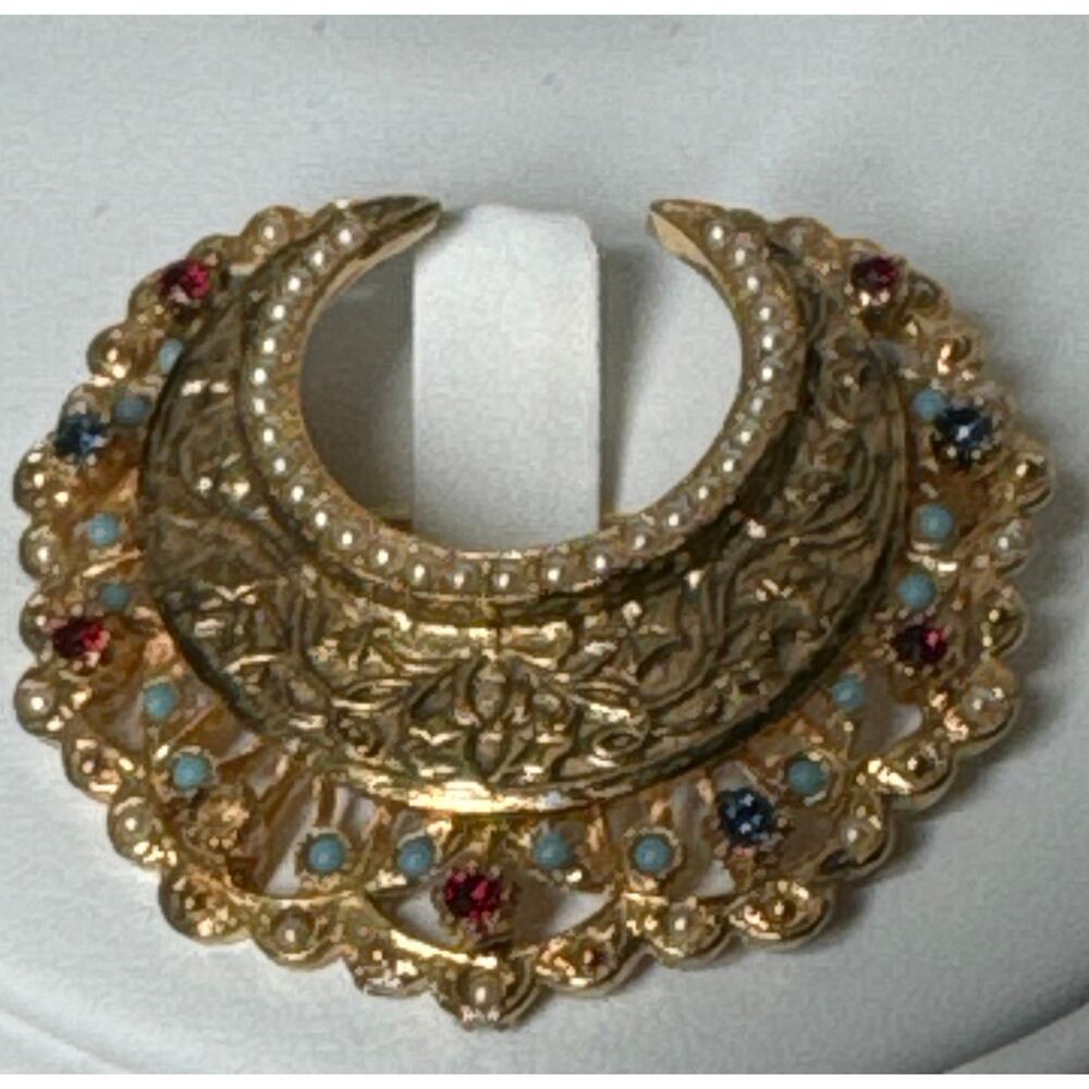 Vintage mid century Crown Brooch & clip on earrings by the Art Jewelry Company - Picture 8 of 13